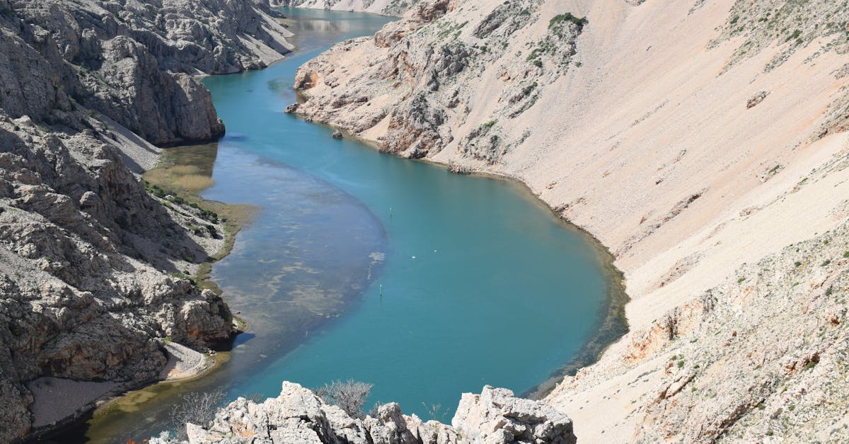 découvrez zrmanja, un lieu enchanteur où la nature rencontre l'aventure. explorez ses paysages à couper le souffle, ses rivières cristallines et ses activités de plein air passionnantes. parfait pour les amoureux de la nature et les aventuriers en quête de nouvelles expériences.