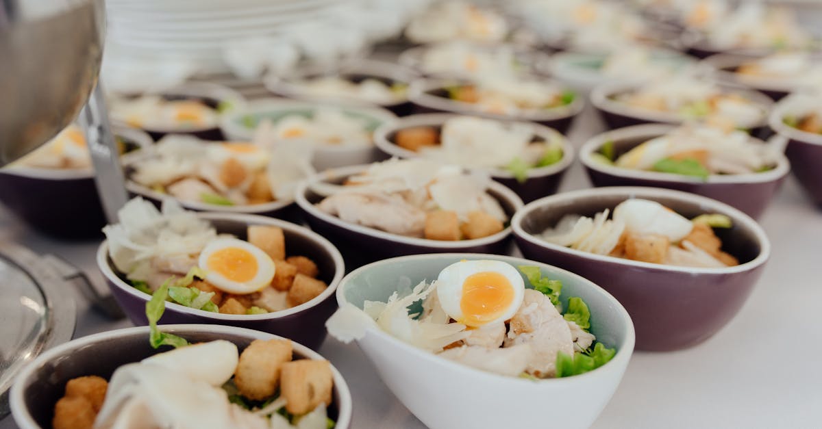 découvrez les croutons croates, une délicieuse spécialité culinaire aux saveurs méditerranéennes. parfaits pour rehausser vos salades, soupes et plats, ces petits morceaux de pain dorés et croustillants apporteront une touche d'authenticité à vos recettes. apprenez à les préparer chez vous et voyagez au cœur de la gastronomie croate !