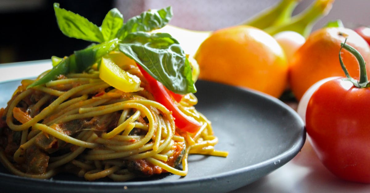 découvrez l'authenticité de la cuisine istrienne avec nos délicieuses pâtes. préparées avec des ingrédients locaux et des recettes traditionnelles, ces pâtes vous plongent au cœur des saveurs italiennes de l'istrie. idéales pour vos repas en famille ou entre amis, laissez-vous séduire par un voyage culinaire inoubliable.