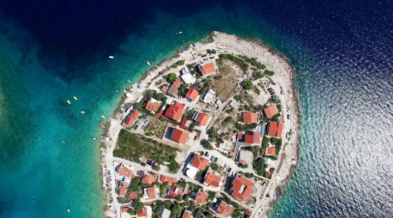 découvrez la beauté envoûtante de la croatie, entre plages de rêve, paysages flamboyants et héritage culturel riche. explorez ses villes historiques, savourez une cuisine délicieuse et plongez dans des eaux cristallines. partez à l'aventure dans ce paradis méditerranéen.