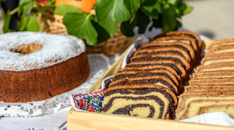 Croatian or Slovenian yeast cake with walnut or poppy filling