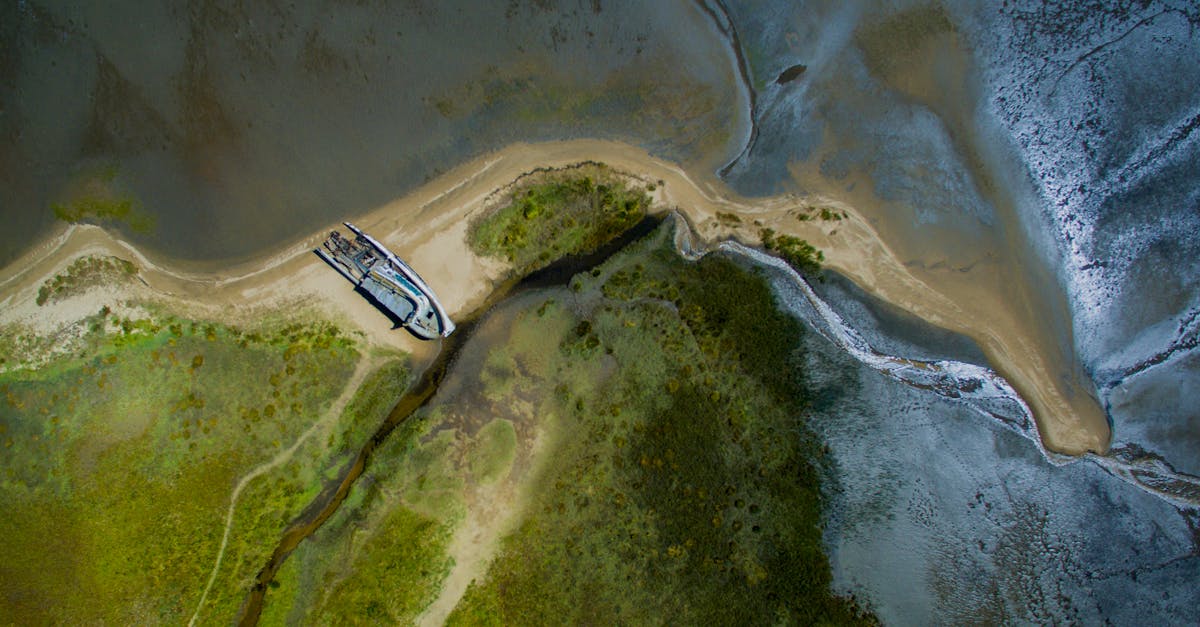 découvrez des plages cachées, un véritable trésor de tranquilité et de beauté naturelle. évadez-vous des foules et explorez des lieux secrets où le sable fin et les eaux cristallines vous attendent pour une expérience inoubliable.