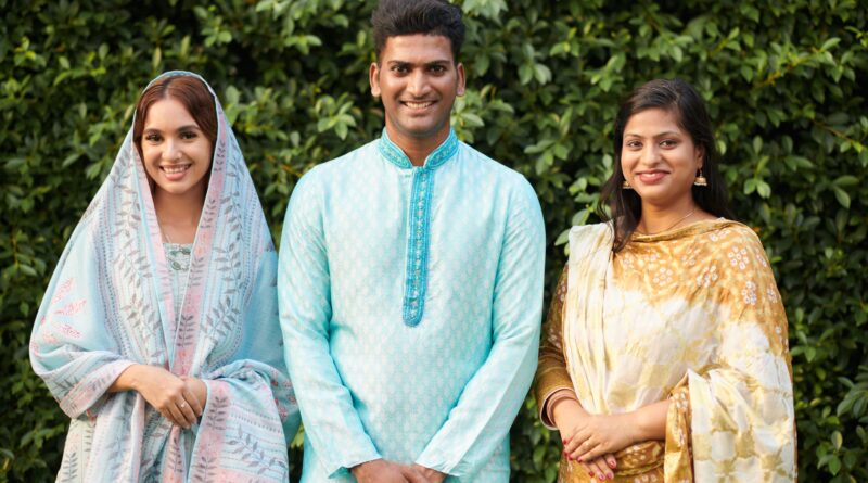 Indian People Traditional Costumes